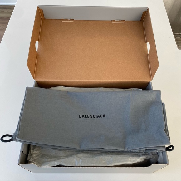 Balenciaga Speed Sneaker - Picture 10 of 10
